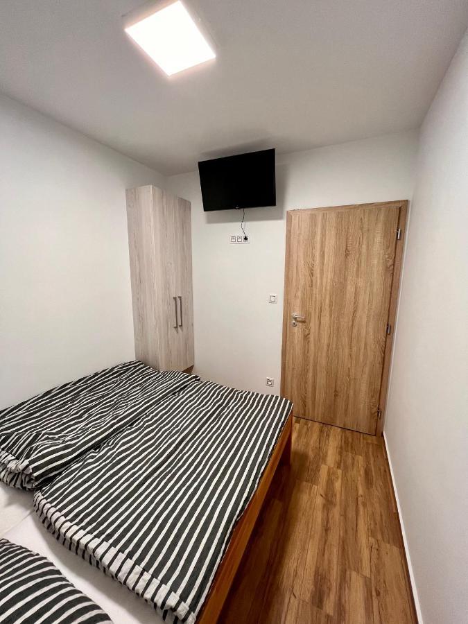 Apartamento U Srubu Moravany  Exterior foto