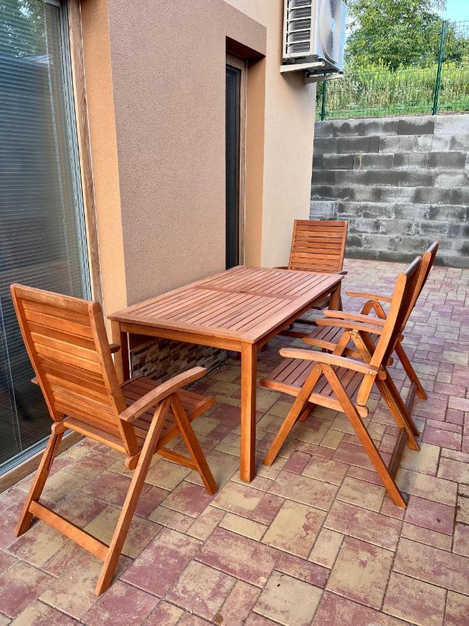 Apartamento U Srubu Moravany  Exterior foto