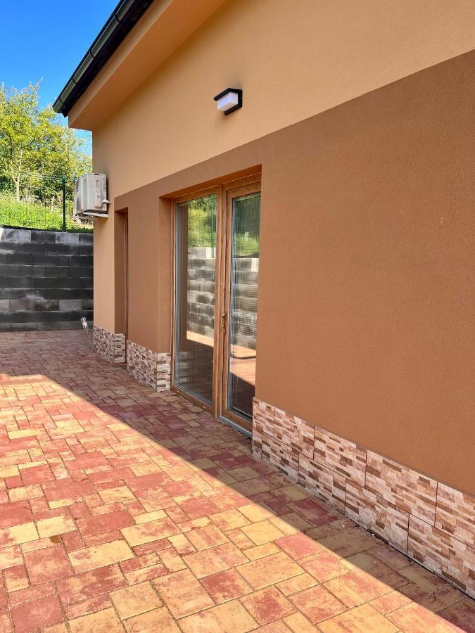 Apartamento U Srubu Moravany  Exterior foto